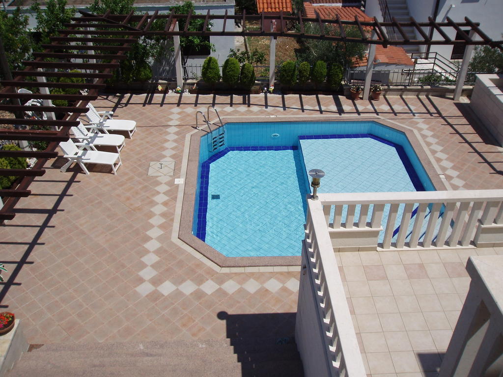 Apartments Romana Slatine Rom bilde